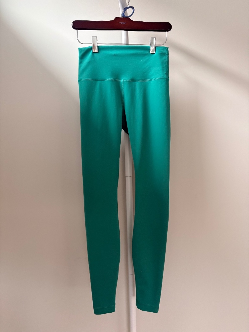 Lululemon Wunder Train High Rise Tight 28” Kelly Green Size 6